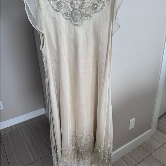 Joyfolie beaded Jaci flutter sleeve dress - Picture 3 of 4